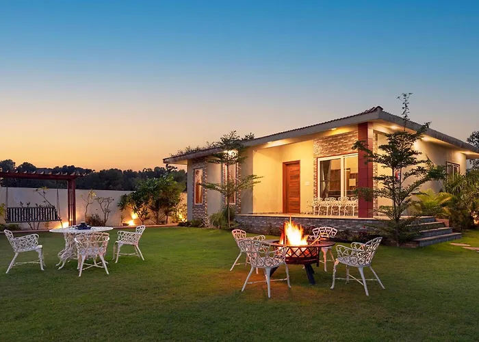 Inaayat Villa By Stayvista - Luxe Retreat With Pool & Garden